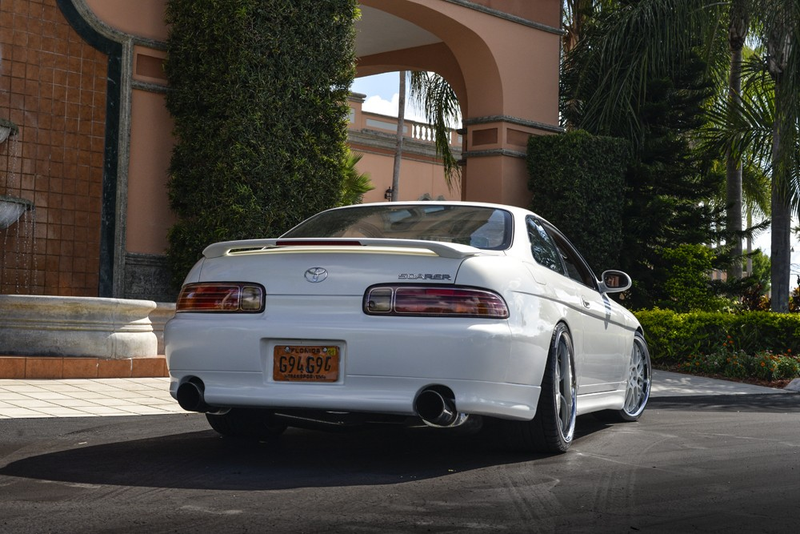Illustration for article titled This Insane Lexus SC300 Is The Luxury Supra You've Always Wanted